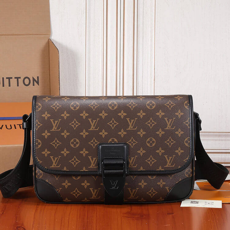 Replica LV Archy Messenger MM M46328 (2)