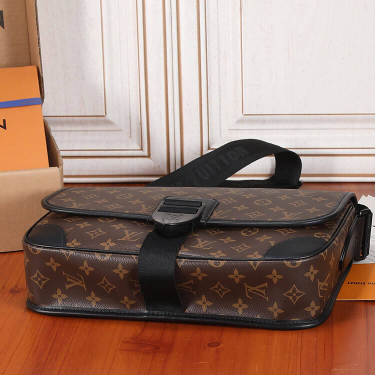 Replica LV Archy Messenger MM M46328 (5)