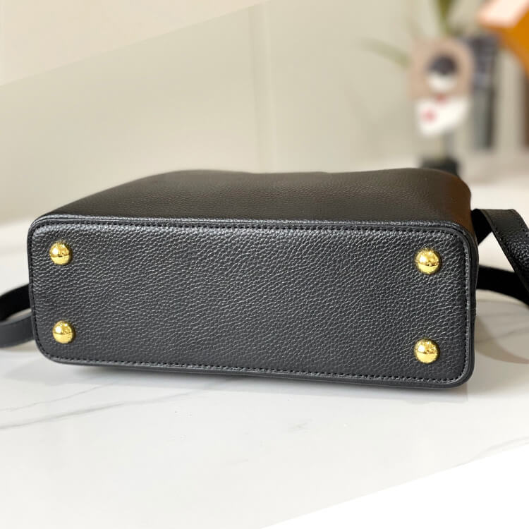Replica LV Capucines MM M42259 (5)