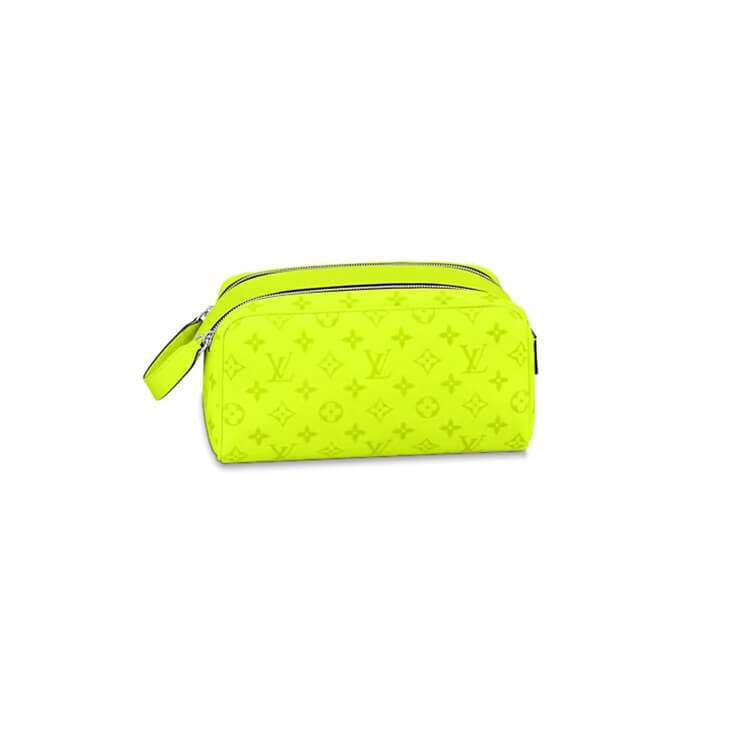 Replica LV Dopp Kit M10144 (1)