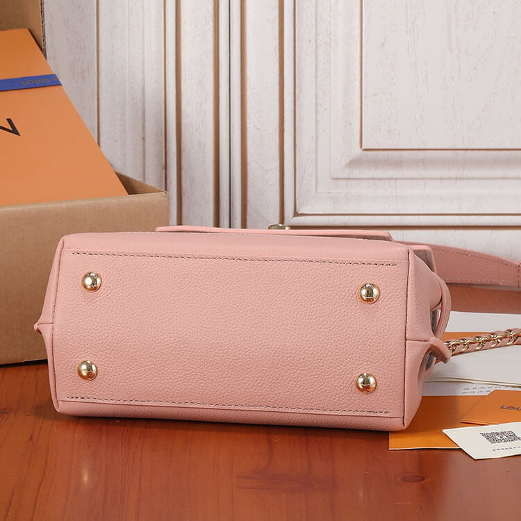 Replica LV LockMe Ever Mini M21088 (5)