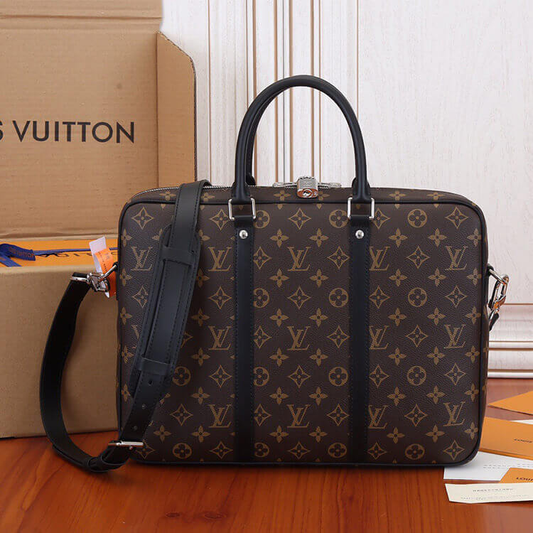 Replica LV Porte-Documents Voyage PM M52005 (2)