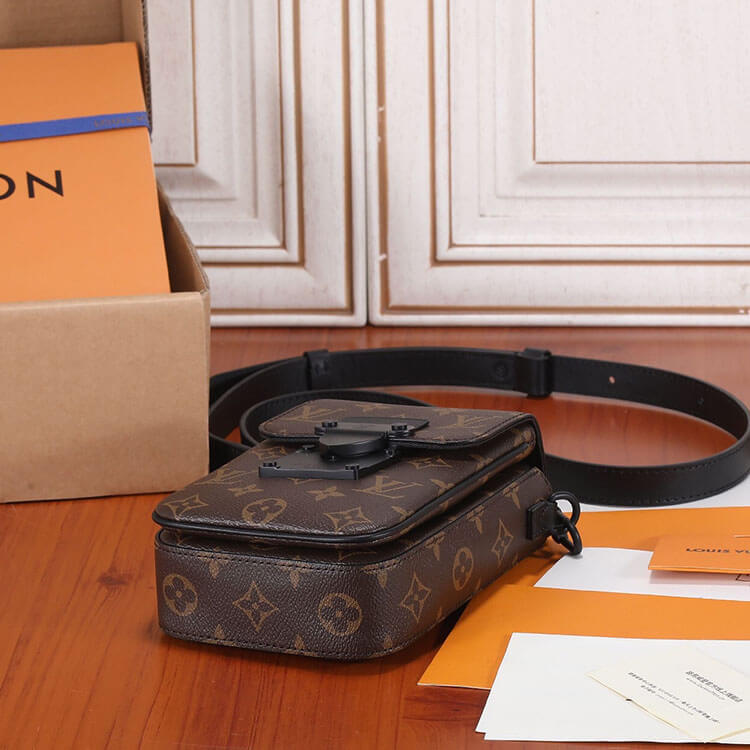 Replica LV S-Lock Vertical Wearable Wallet M81522 (5)