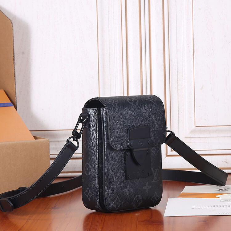 Replica LV S-Lock Vertical Wearable Wallet M82252 (3)