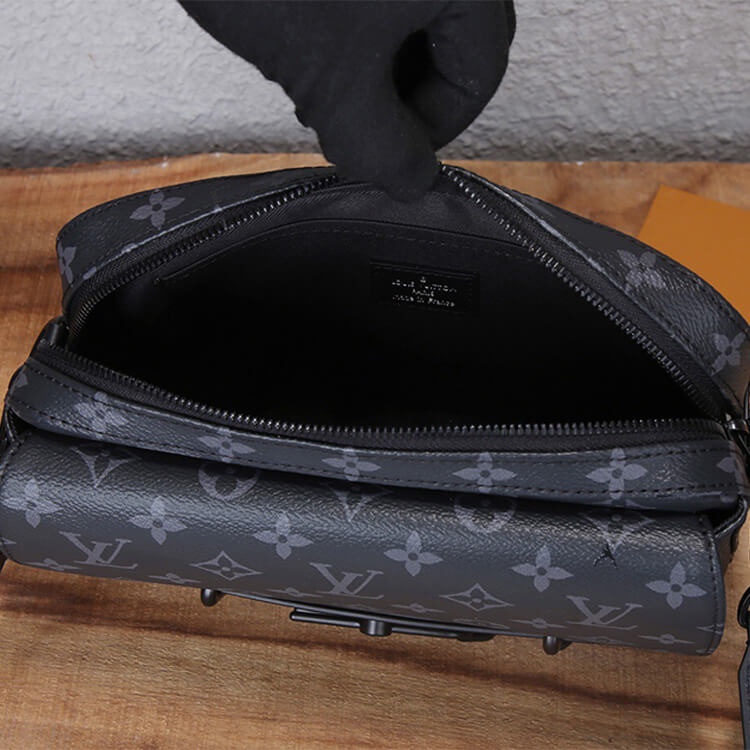 Replica LV Steamer Messenger M45585 (6)