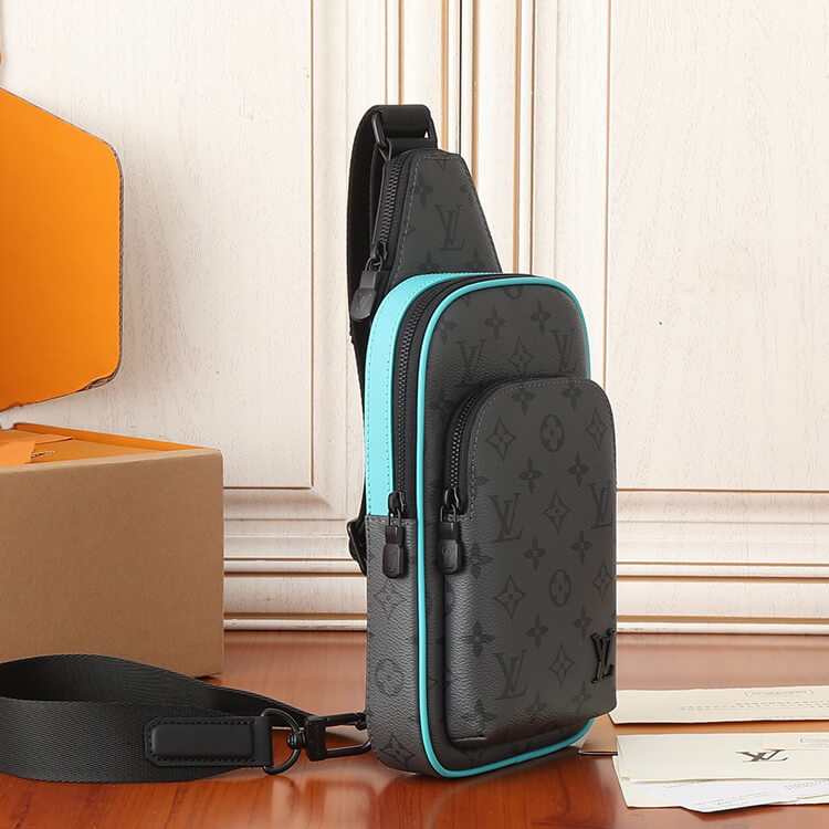 Replica LV Avenue Slingbag PM M11703 (3)