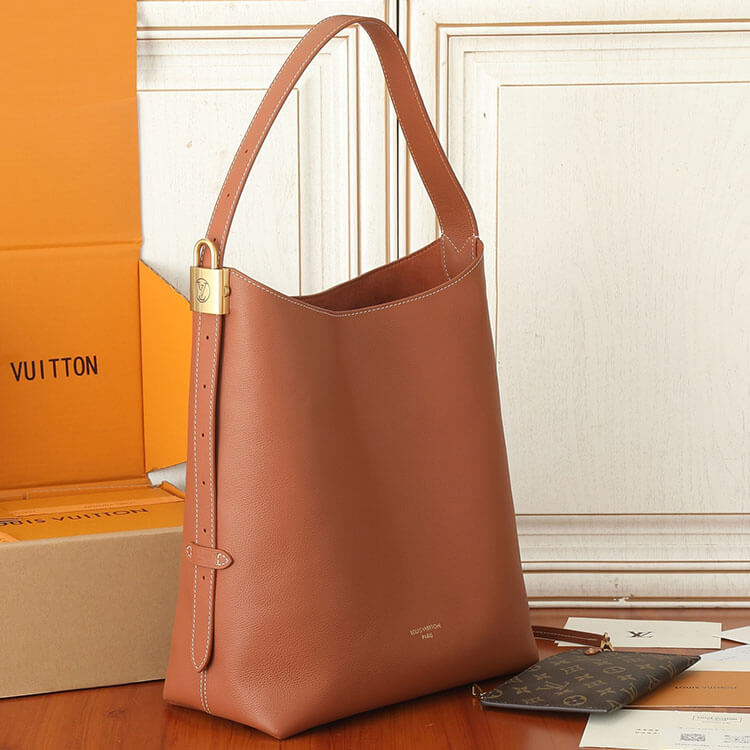 Replica LV Low Key Hobo MM M24974 (3)