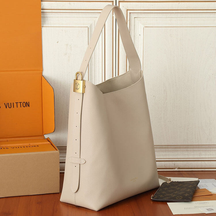 Replica LV Low Key Hobo MM M25022 (3)