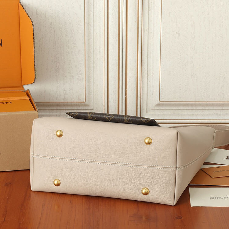 Replica LV Low Key Hobo MM M25022 (5)
