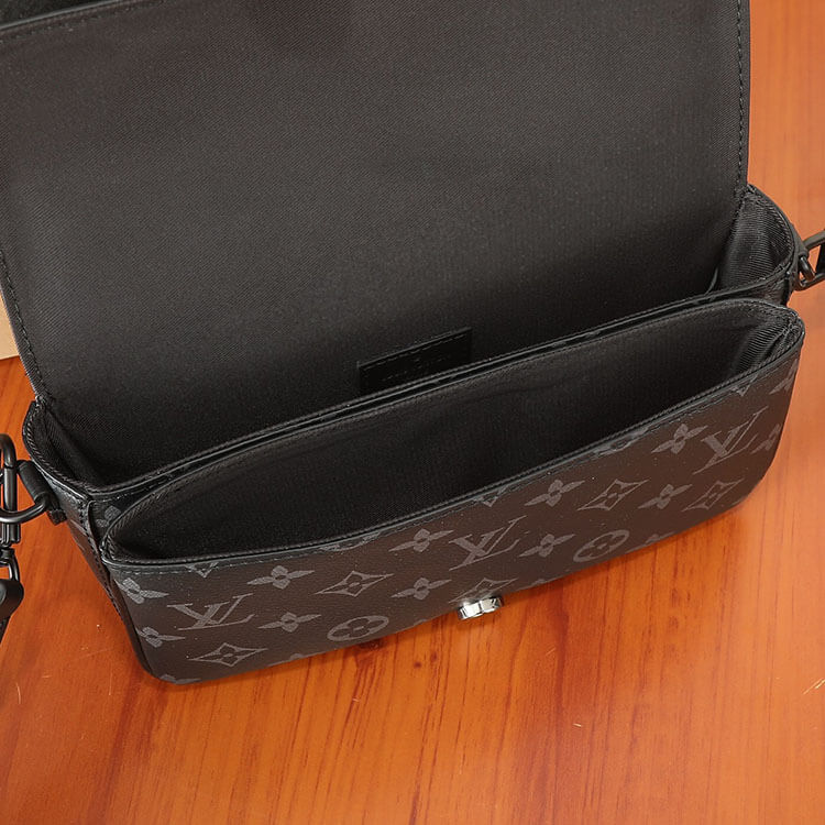 Replica LV Montsouris Wearable Wallet M83567 (6)