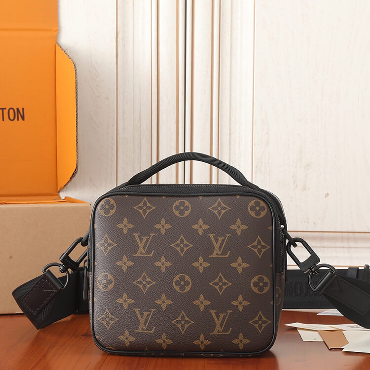 Replica LV Quest Messenger M46973 (4)