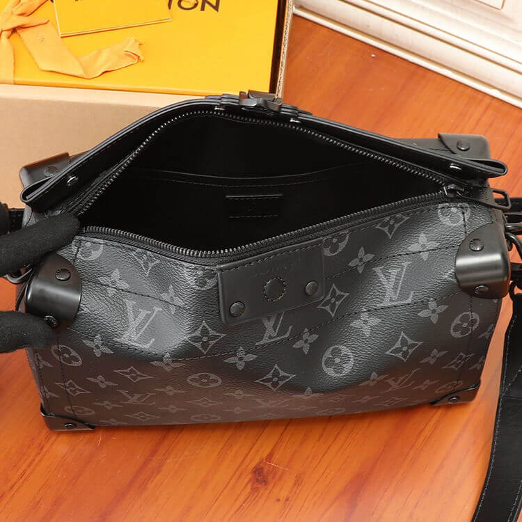 Replica LV Soul Trunk East West M11744 (6)