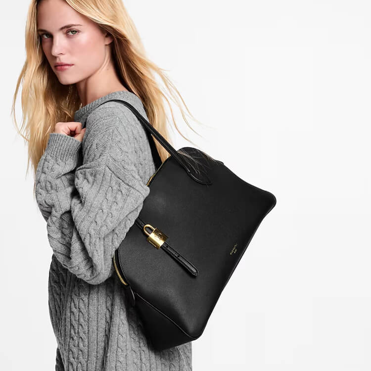 Replica LV Low Key Duffle Tote M26257 (7)