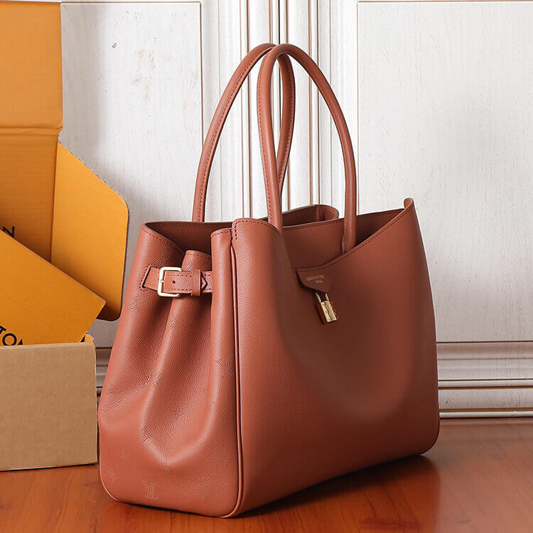 Replica LV Vendome MM M26501 (3)